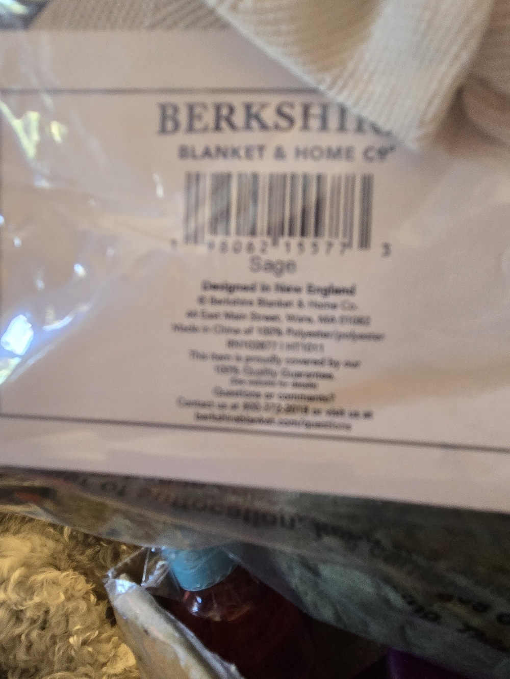 Berkshire Oversized Throw Blanket in Sage Green - Picture 3 of 3